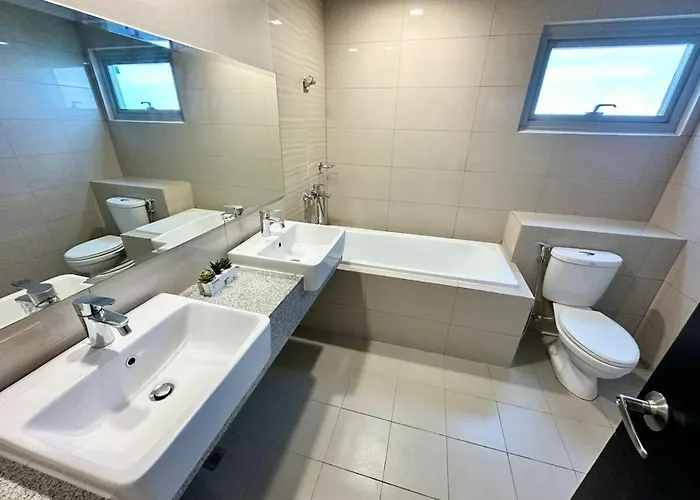 2br 180 Seaview Beside Okada Bay Sunset Airport Moa *